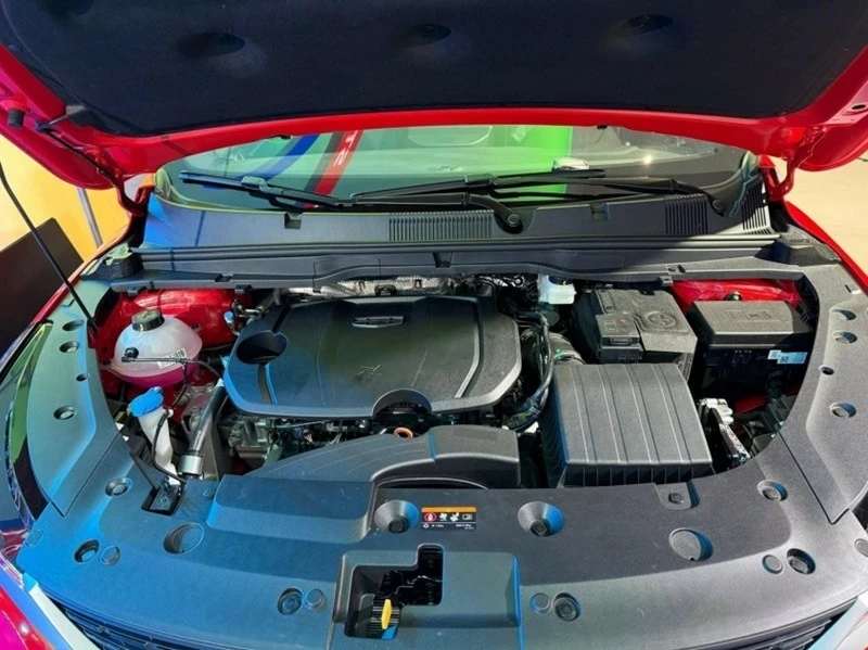 Khả năng vận hành tiếp tục là một trong những điểm mạnh của Geely Coolray 2026.
