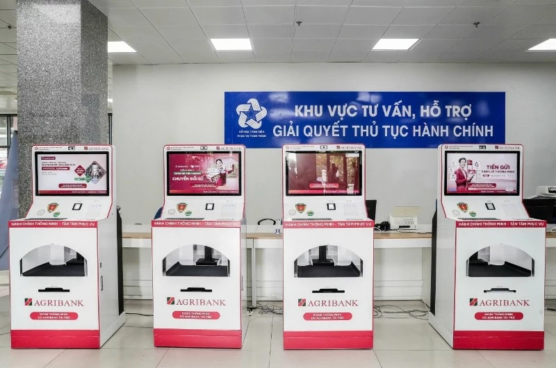 Agribank đưa mô hình Kiosk hành chính công thông minh đến Quảng Ninh