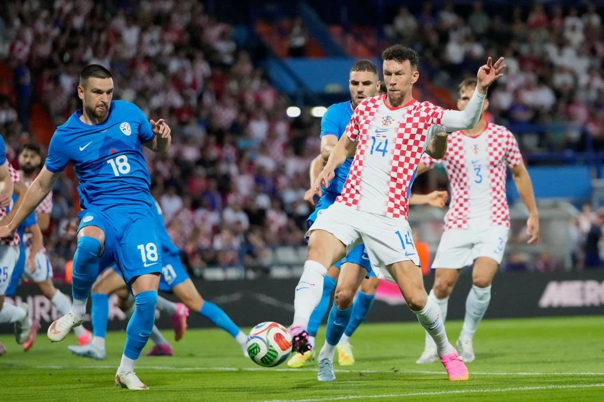 Croatia 2-1 Slovenia: Modric tỏa sáng giúp Crotia chạy đà hoàn hảo cho World Cup 2026 Croatia 2-1 Slovenia: Modric tỏa sáng giúp Crotia chạy đà hoàn hảo cho World Cup 2026