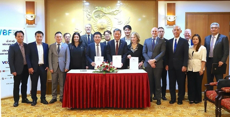 VBF: Hành trình 3 thập kỷ đồng hành cùng sự phát triển của môi trường đầu tư, kinh doanh tại Việt Nam VBF: Hành trình 3 thập kỷ đồng hành cùng sự phát triển của môi trường đầu tư, kinh doanh tại Việt Nam