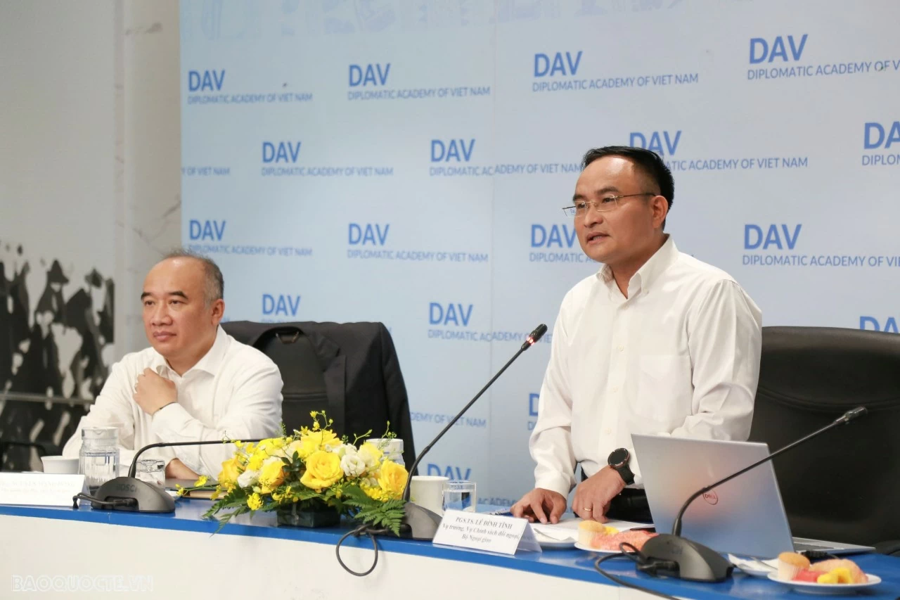 Chương trình cập nhật các vấn đề quốc tế và chính sách đối ngoại của Việt Nam dành cho các lãnh đạo quản lý