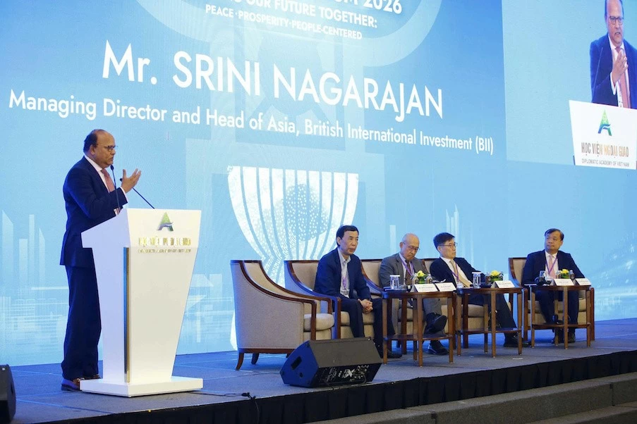 Phiên toàn thể 5 Diễn đàn Tương lai ASEAN: Những mô hình phát triển mới trong bối cảnh chuyển dịch toàn cầu Phiên toàn thể 5 Diễn đàn Tương lai ASEAN: Những mô hình phát triển mới trong bối cảnh chuyển dịch toàn cầu
