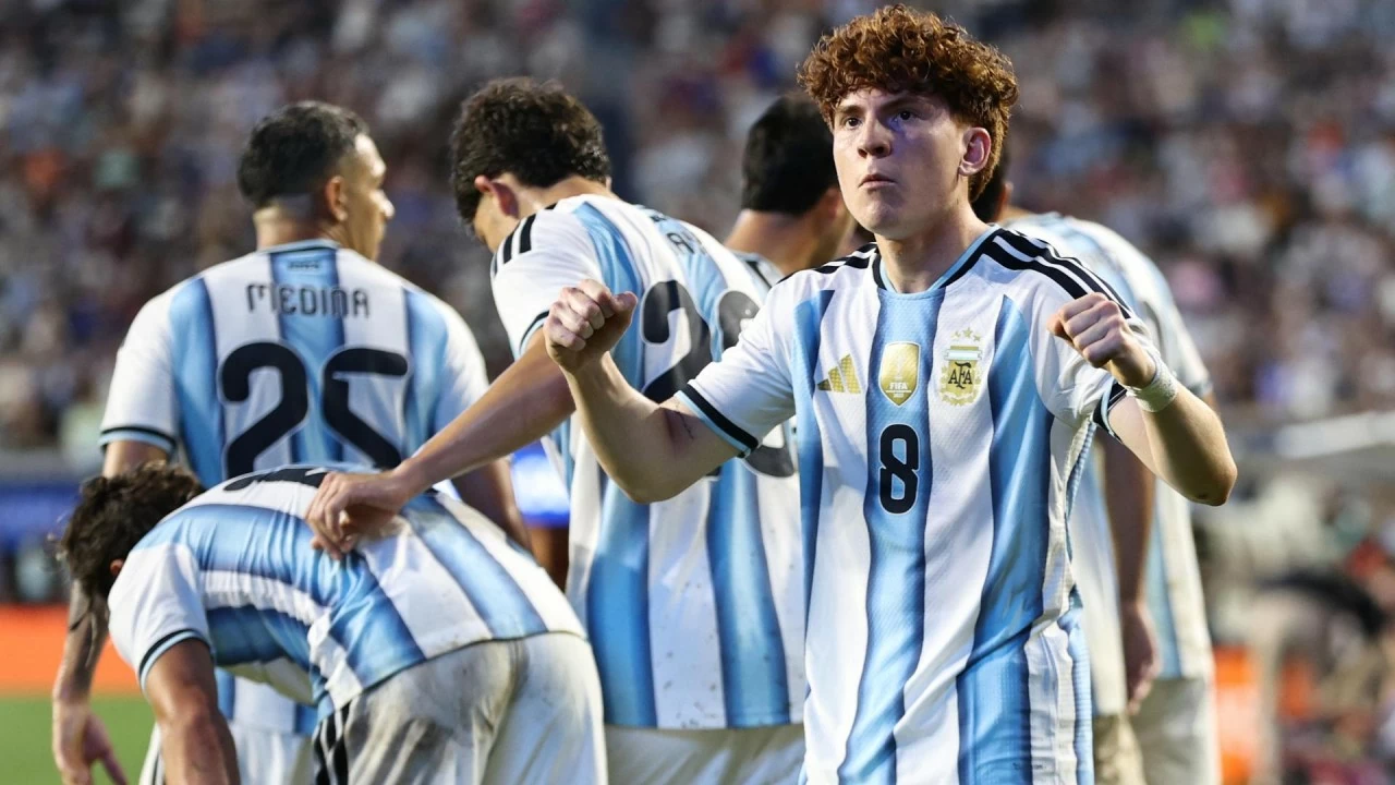 Argentina 3-0 Iceland: Messi trở lại đầy ấn tượng, nhà vô địch thế giới sẵn sàng bảo vệ ngôi vương