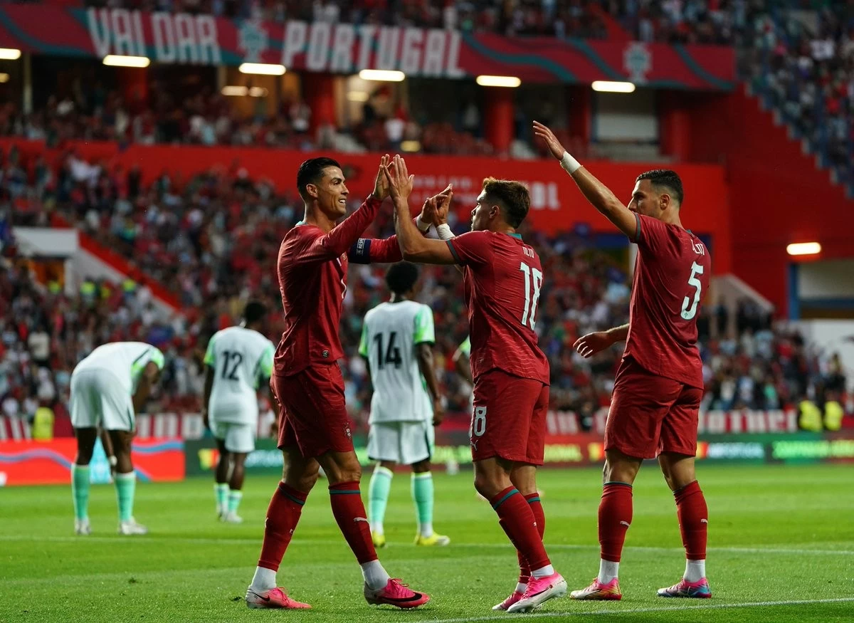 Bồ Đào Nha 2-1 Nigeria: Sao trẻ tỏa sáng, Ronaldo kém duyên với việc ghi bàn