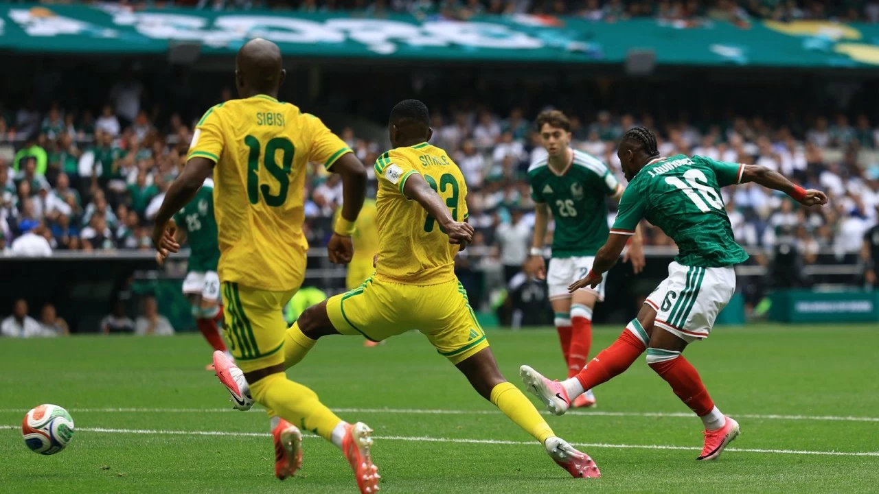 Mexico 2-0 Nam Phi: World Cup 2026 khai màn bằng cột mốc lịch sử - Mexico phá lời nguyền, Nam Phi nhận 2 thẻ đỏ Mexico 2-0 Nam Phi: World Cup 2026 khai màn bằng cột mốc lịch sử - Mexico phá lời nguyền, Nam Phi nhận 2 thẻ đỏ