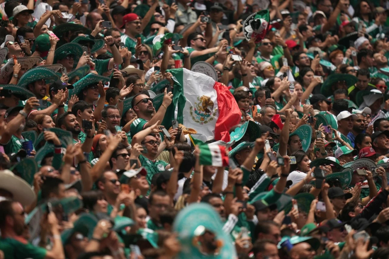 Mexico 2-0 Nam Phi: World Cup 2026 khai màn bằng cột mốc lịch sử - Mexico phá lời nguyền, Nam Phi nhận 2 thẻ đỏ Mexico 2-0 Nam Phi: World Cup 2026 khai màn bằng cột mốc lịch sử - Mexico phá lời nguyền, Nam Phi nhận 2 thẻ đỏ