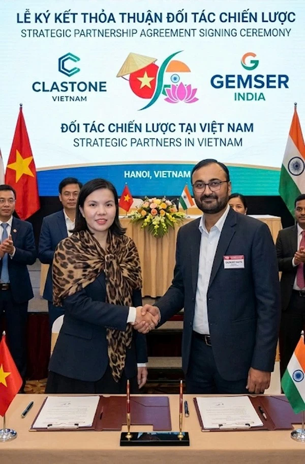 Tổng Giám đốc CLA STONE Đỗ Thị Thơm ký kết hợp tác với đối tác nước ngoài, mở rộng cơ hội phát triển trên thị trường quốc tế. Tổng Giám đốc CLA STONE Đỗ Thị Thơm ký kết hợp tác với đối tác nước ngoài, mở rộng cơ hội phát triển trên thị trường quốc tế.