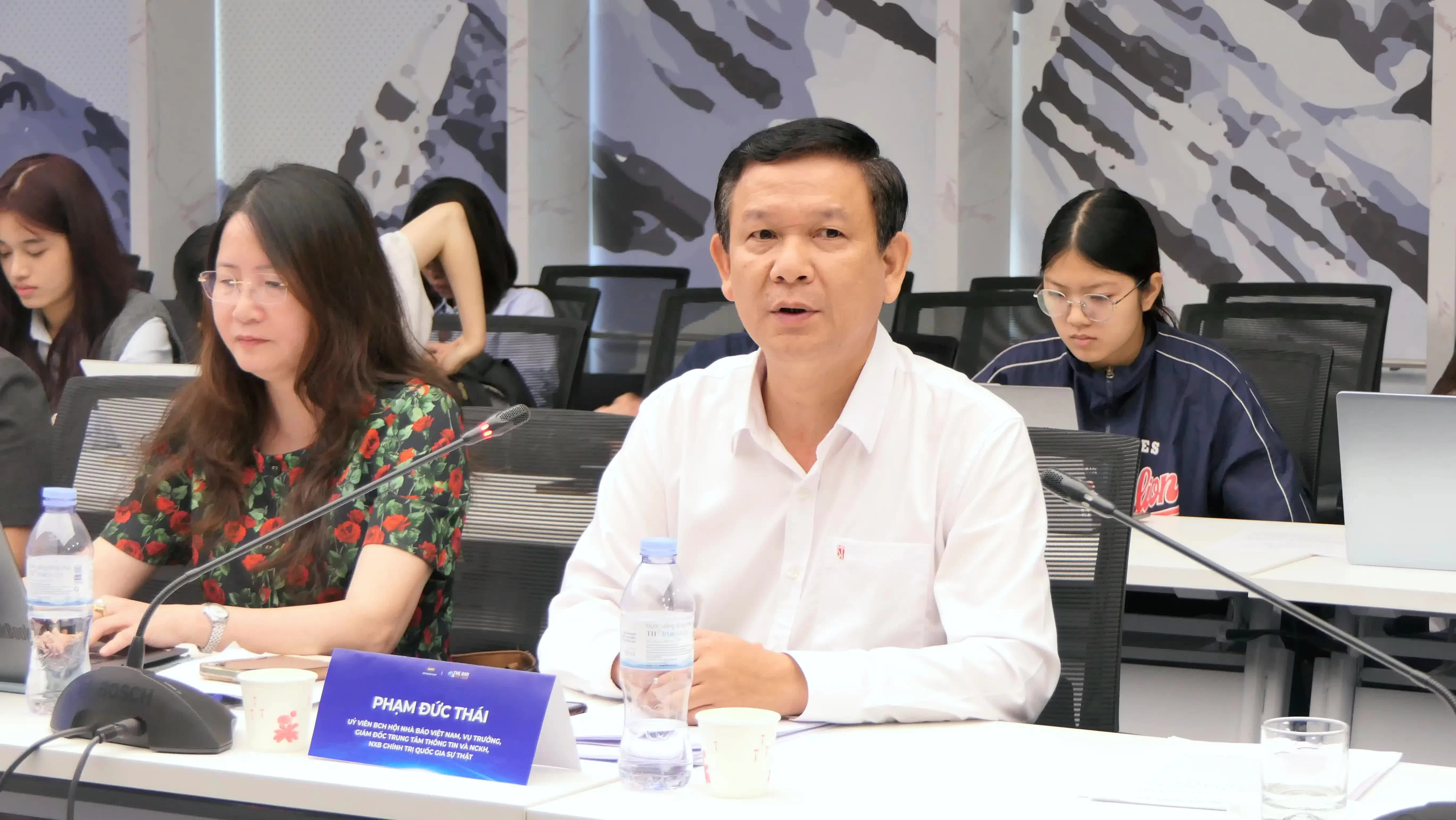 Thông tin đối ngoại trong kỷ nguyên mới: Xây dựng các ‘điểm chạm’ chiến lược của Việt Nam trên không gian truyền thông quốc tế Thông tin đối ngoại trong kỷ nguyên mới: Xây dựng các ‘điểm chạm’ chiến lược của Việt Nam trên không gian truyền thông quốc tế