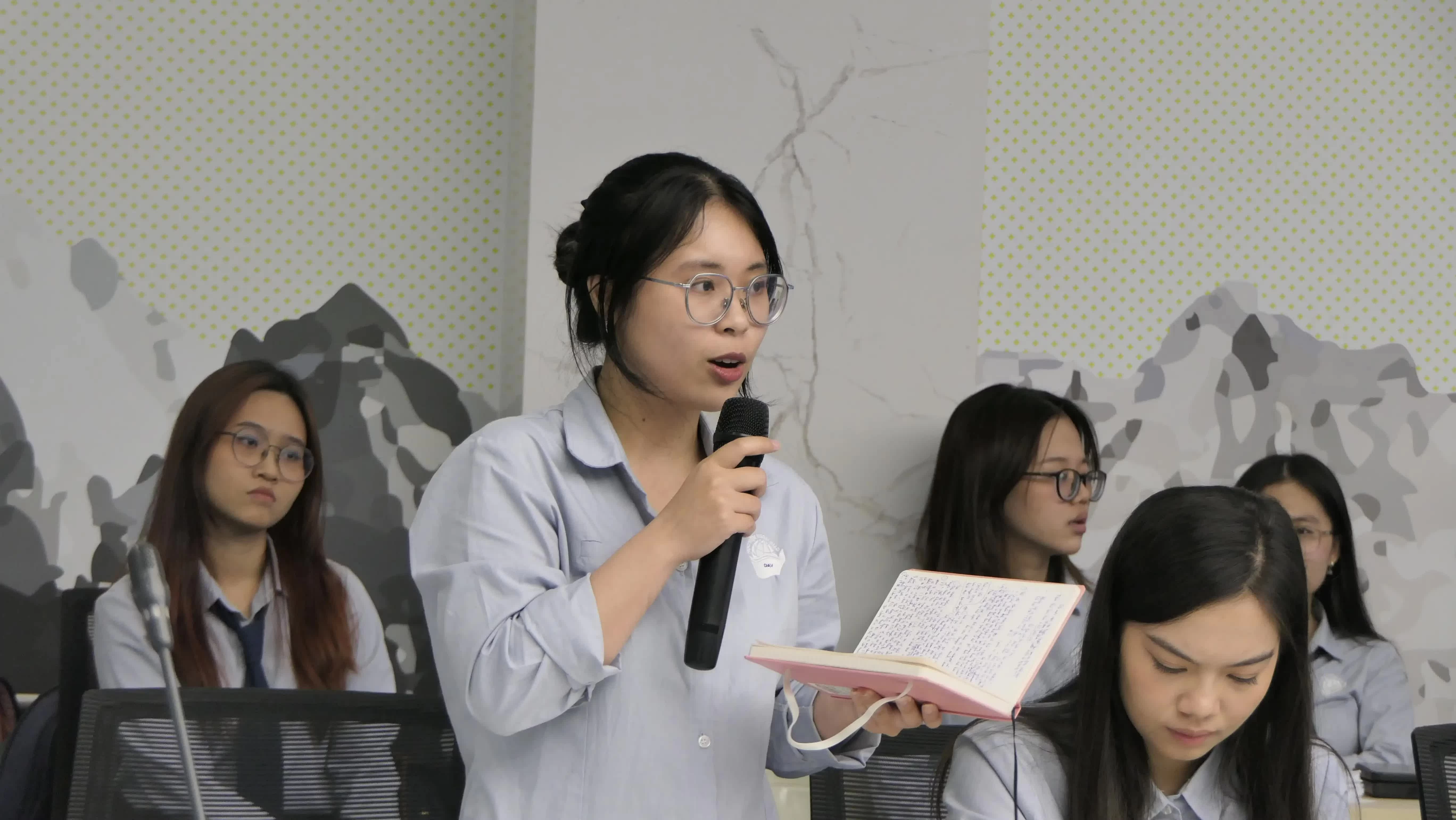 Thông tin đối ngoại trong kỷ nguyên mới: Xây dựng các ‘điểm chạm’ chiến lược của Việt Nam trên không gian truyền thông quốc tế Thông tin đối ngoại trong kỷ nguyên mới: Xây dựng các ‘điểm chạm’ chiến lược của Việt Nam trên không gian truyền thông quốc tế