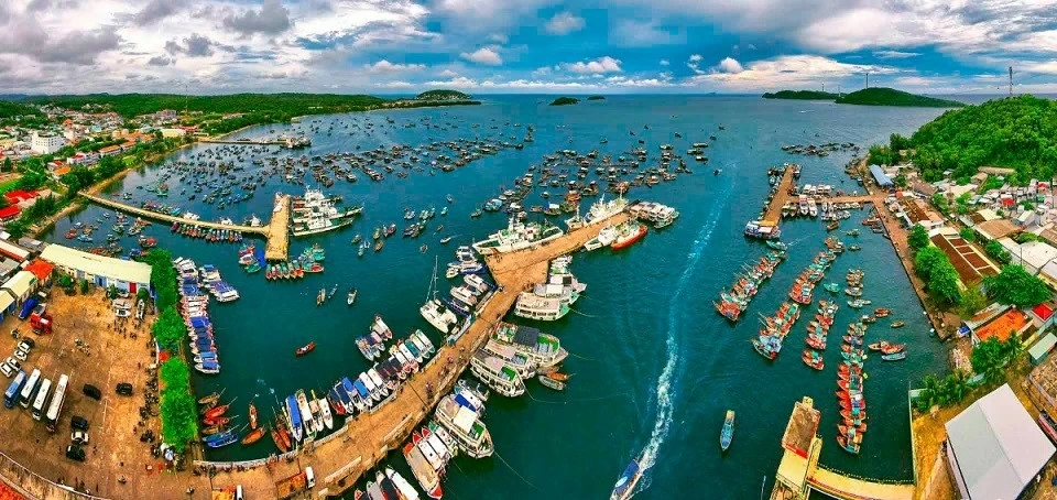 Hạ tầng năng lượng - Nền tảng cho phát triển kinh tế biển xanh