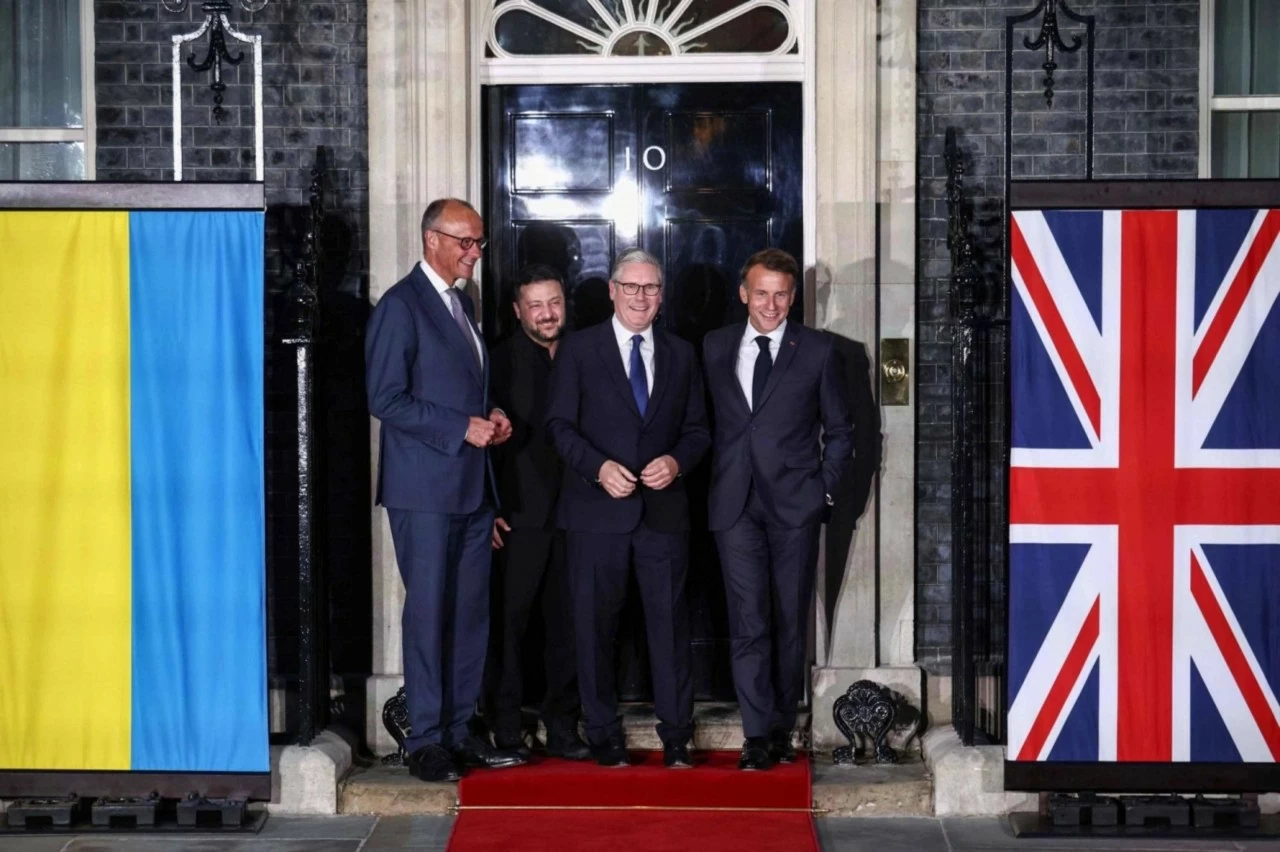 Thủ tướng Đức Friedrich Merz, Tổng thống Ukraine Volodymyr Zelensky, Thủ tướng Anh Keir Starmer và Tổng thống Pháp Emmanuel Macron tại cuộc gặp ở London ngày 7/6/2026 (Nguồn: JIJI) Thủ tướng Đức Friedrich Merz, Tổng thống Ukraine Volodymyr Zelensky, Thủ tướng Anh Keir Starmer và Tổng thống Pháp Emmanuel Macron tại cuộc gặp ở London ngày 7/6/2026 (Nguồn: JIJI)