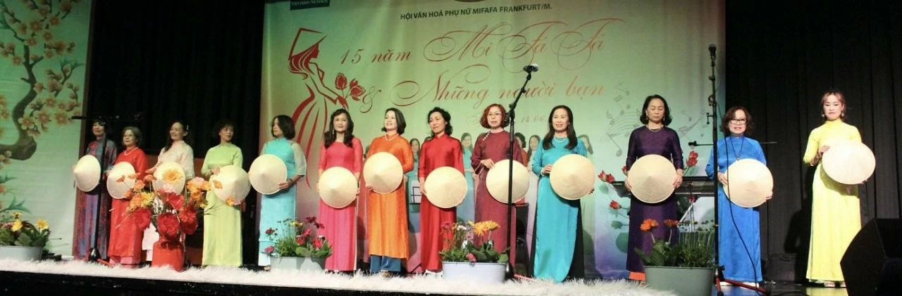Hội Văn hóa Phụ nữ Mifafa đánh dấu chặng đường 15 năm hoạt động Hội Văn hóa phụ nữ Mifafa đánh dấu chặng đường 15 năm hoạt động