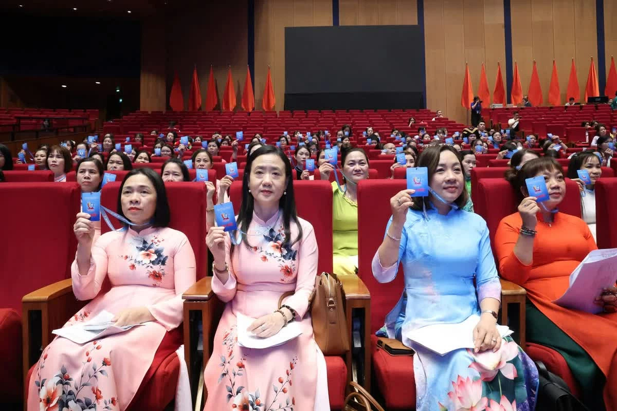 Đại hội đại biểu Phụ nữ toàn quốc lần thứ XIV bầu 111 Ủy viên Ban Chấp hành Trung ương Hội LHPN Việt Nam khóa mới