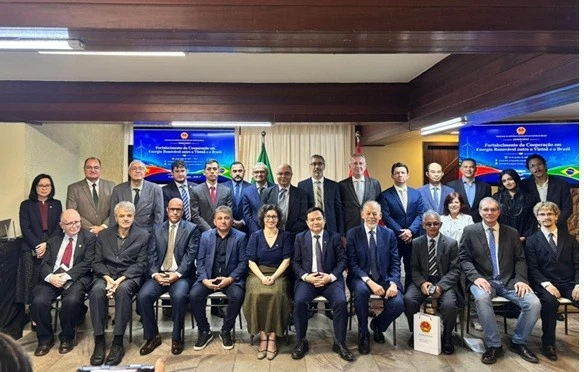 Việt Nam - Brazil tăng cường hợp tác trong lĩnh vực năng lượng tái tạo Việt Nam - Brazil tăng cường hợp tác trong lĩnh vực năng lượng tái tạo