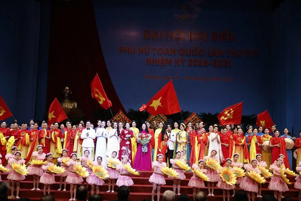 Chủ tịch Quốc hội Trần Thanh Mẫn và các lãnh đạo Đảng, Nhà nước dự Đại hội đại biểu Phụ nữ toàn quốc lần thứ XIV