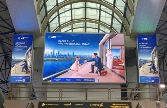 MB dẫn đầu về mức độ được nhớ đến đầu tiên (TOM) ở cả dịch vụ Priority và sản phẩm Vay/Cấp vốn Priority. MB dẫn đầu về mức độ được nhớ đến đầu tiên (TOM) ở cả dịch vụ Priority và sản phẩm Vay/Cấp vốn Priority.