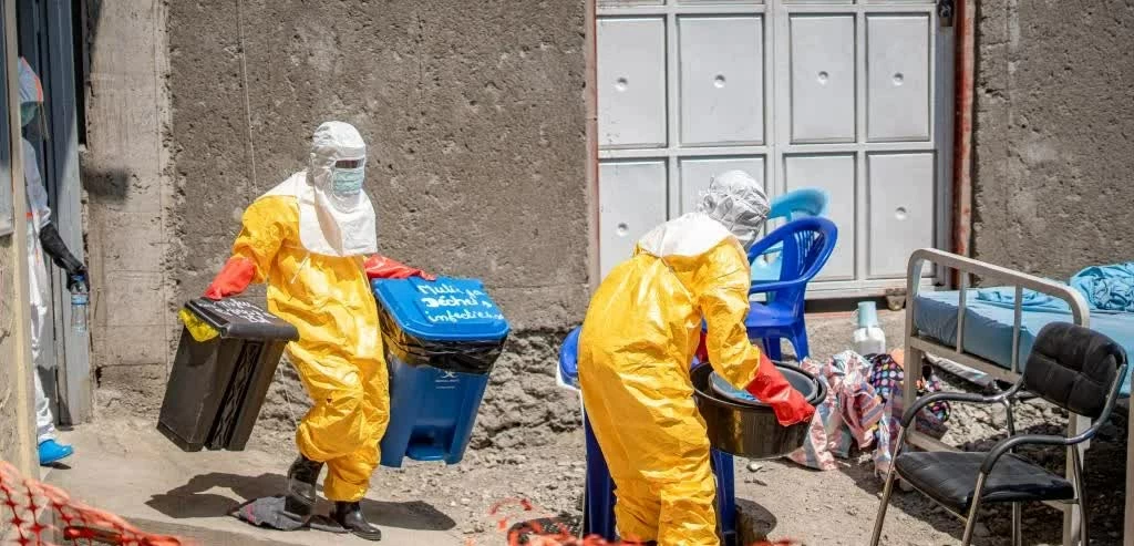 Dịch Ebola tiếp tục lan rộng tại miền đông CHDC Congo trong bối cảnh xung đột vũ trang leo thang, khiến nỗ lực cứu trợ và kiểm soát dịch bệnh đối mặt nhiều trở ngại. (Nguồn: The Eastleigh Voice)