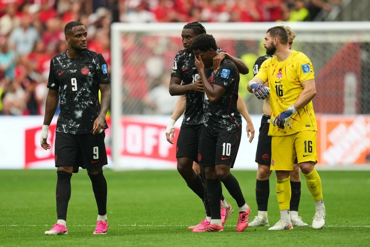 Kết quả bóng đá Bảng B World Cup 2026: Jonathan David lập hat-trick, Canada thắng đậm Qatar 6-0 trong trận đấu có 2 thẻ đỏ