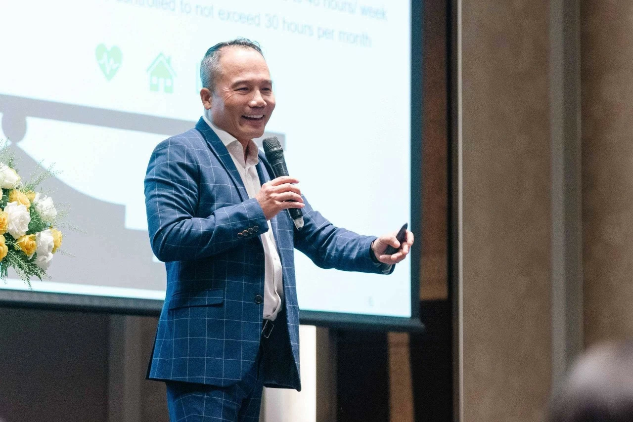 Ông Nguyễn Trọng Luật cho rằng văn hóa doanh nghiệp, sự ghi nhận kịp thời và cơ hội phát triển nghề nghiệp đang trở thành yếu tố then chốt trong chiến lược giữ chân nhân tài. Ông Nguyễn Trọng Luật cho rằng văn hóa doanh nghiệp, sự ghi nhận kịp thời và cơ hội phát triển nghề nghiệp đang trở thành yếu tố then chốt trong chiến lược giữ chân nhân tài.