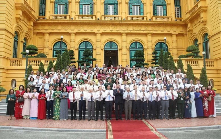 BÁO CHÍ CÁCH MẠNG VIỆT NAM TRONG THỜI ĐẠI SỐ