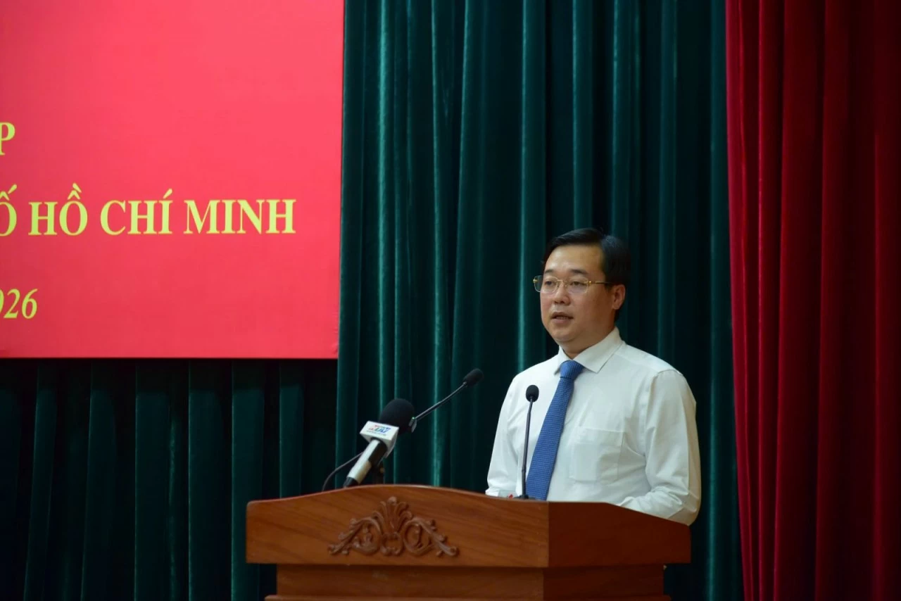 Ông Lê Quốc Phong phát biểu tại hội nghị, nhấn mạnh vai trò của báo chí trong giai đoạn phát triển mới của thành phố.