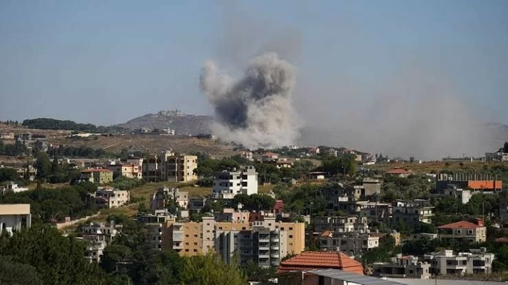 Ít nhất 10 người thiệt mạng trong các cuộc không kích mới của Israel tại Lebanon, chỉ vài giờ sau khi lệnh ngừng bắn có hiệu lực. (Nguồn: MarketScreener)