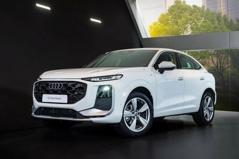 Audi Q3 2026 hướng tới nhóm khách hàng trẻ tại đô thị đang tìm kiếm một chiếc SUV cao cấp nhưng không quá cồng kềnh.