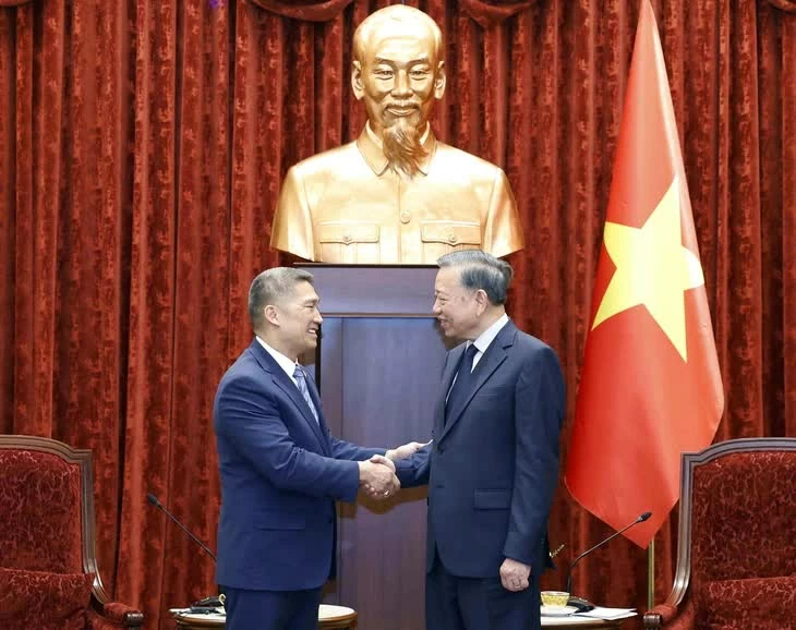 Tổng Bí thư, Chủ tịch nước Tô Lâm tiếp Quyền Bộ trưởng Hải quân Hoa Kỳ Hùng Cao
