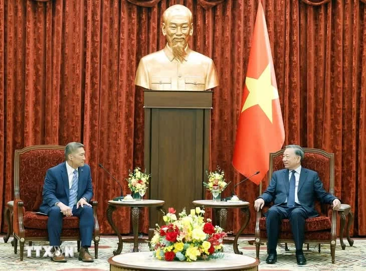 Tổng Bí thư, Chủ tịch nước Tô Lâm tiếp Quyền Bộ trưởng Hải quân Hoa Kỳ Hùng Cao