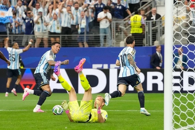 Không ngừng phá kỷ lục, Lionel Messi lập đỉnh vô tiền khoáng hậu tại World Cup, khẳng định vị thế cầu thủ vĩ đại nhất lịch sử