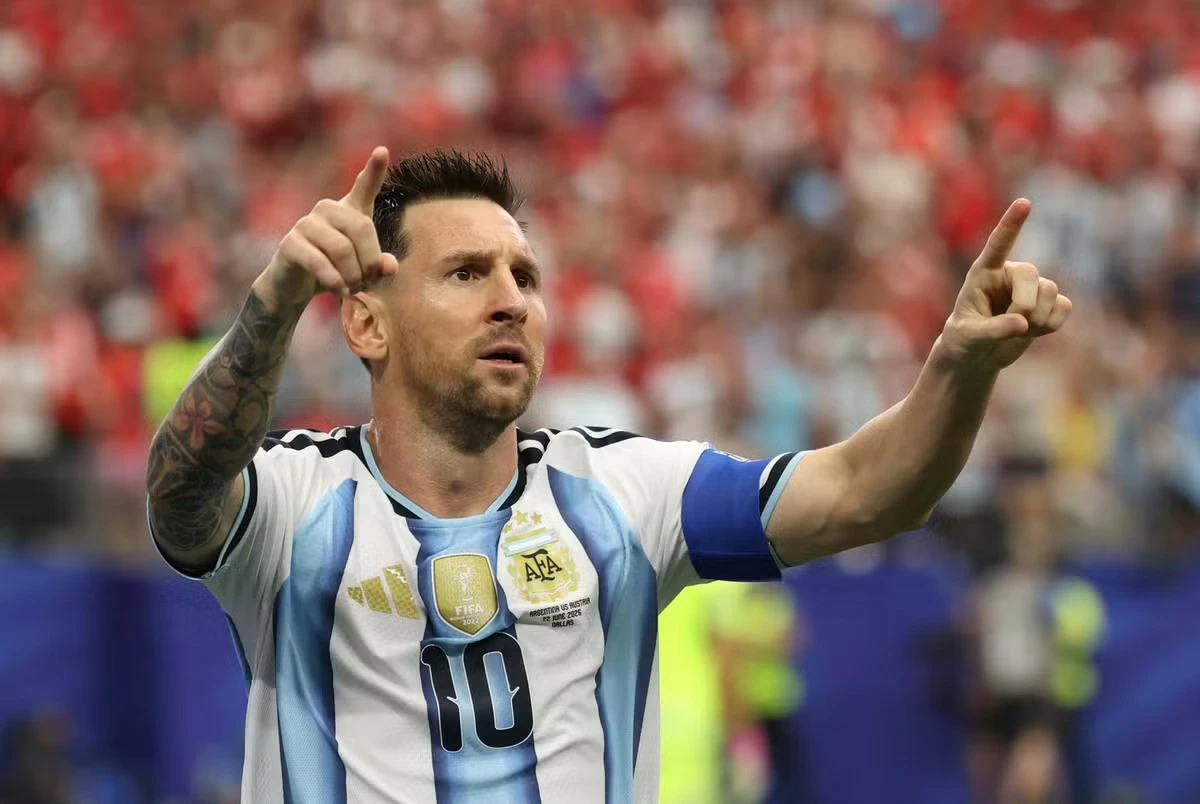 Không ngừng phá kỷ lục, Lionel Messi lập đỉnh vô tiền khoáng hậu tại World Cup, khẳng định vị thế cầu thủ vĩ đại nhất lịch sử