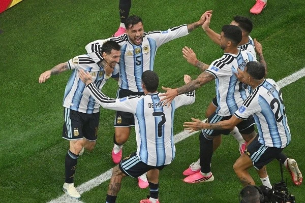 Không ngừng phá kỷ lục, Lionel Messi lập đỉnh vô tiền khoáng hậu tại World Cup, khẳng định vị thế cầu thủ vĩ đại nhất lịch sử