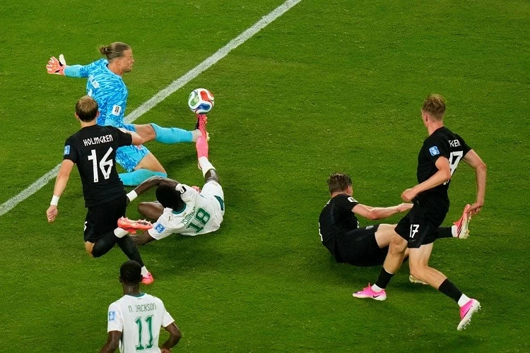 Kết quả bóng đá Bảng I World Cup 2026: Na Uy 3-2 Senegal – Haaland bám đuổi Messi và Mbappé trong cuộc đua Chiếc giày vàng World Cup Kết quả bóng đá Bảng I World Cup 2026: Na Uy 3-2 Senegal – Haaland bám đuổi Messi và Mbappé trong cuộc đua Chiếc giày vàng World Cup