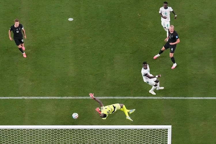 Kết quả bóng đá Bảng I World Cup 2026: Na Uy 3-2 Senegal – Haaland bám đuổi Messi và Mbappé trong cuộc đua Chiếc giày vàng World Cup Kết quả bóng đá Bảng I World Cup 2026: Na Uy 3-2 Senegal – Haaland bám đuổi Messi và Mbappé trong cuộc đua Chiếc giày vàng World Cup