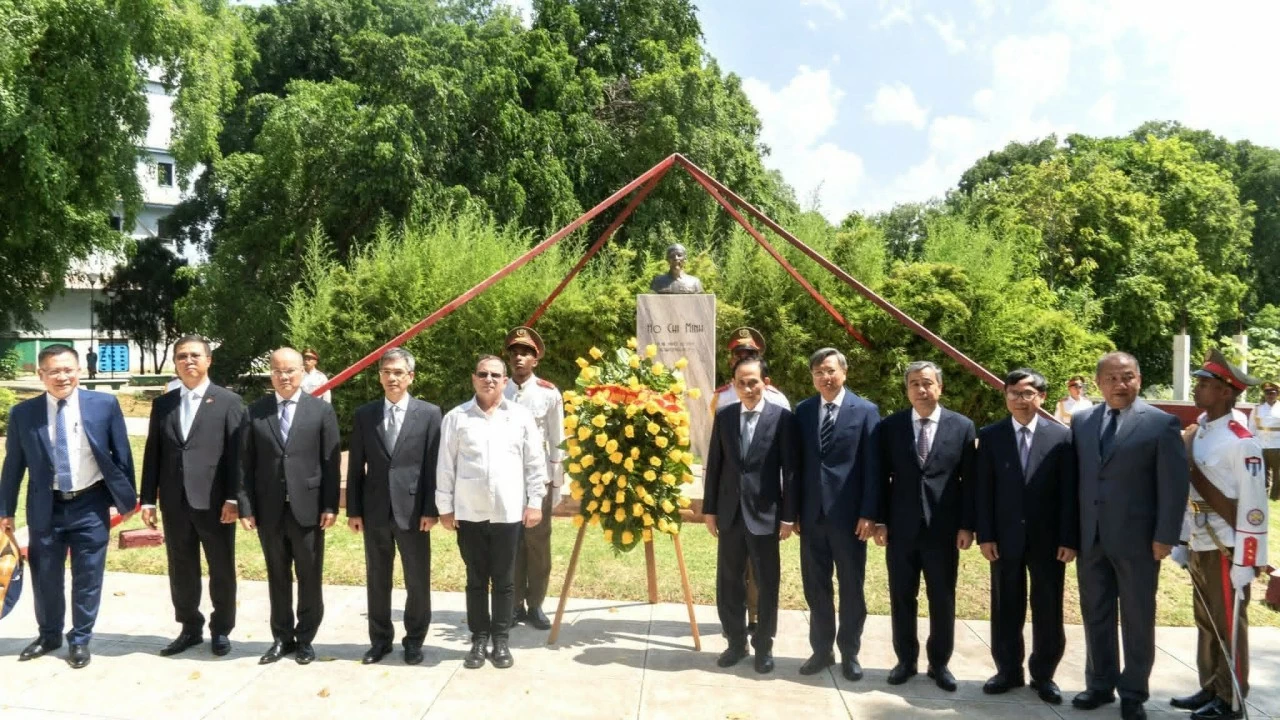 Đặc phái viên của Tổng Bí thư, Chủ tịch nước Tô Lâm thăm và làm việc tại Cuba Đặc phái viên của Tổng Bí thư, Chủ tịch nước Tô Lâm thăm và làm việc tại Cuba