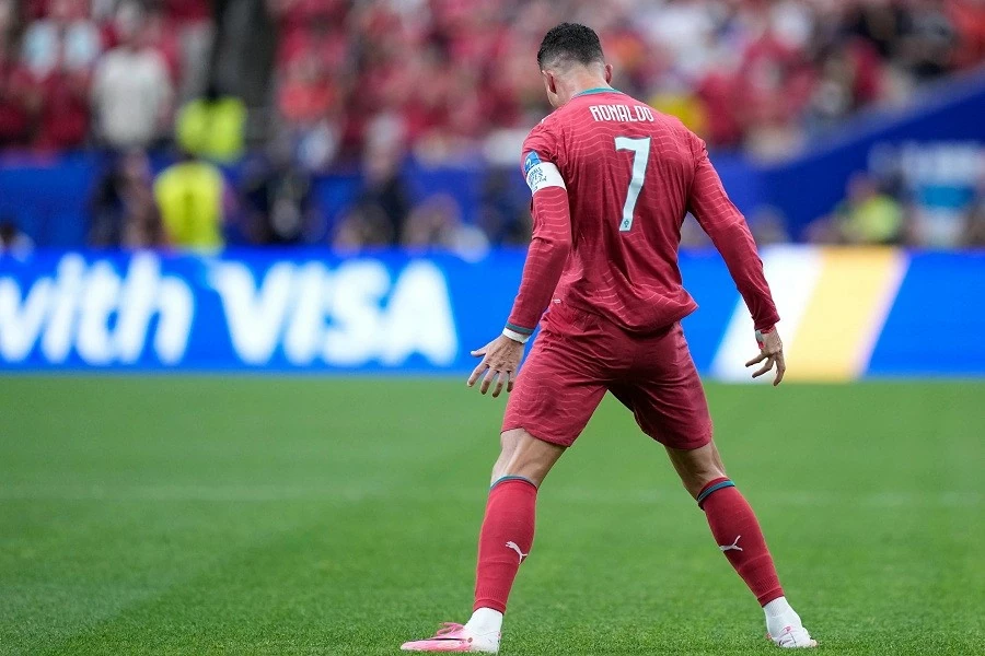 Kết quả bóng đá Bảng K World Cup 2026: Bồ Đào Nha 5-0 Uzbekistan – Ronaldo trở thành cầu thủ đầu tiên ghi bàn ở 6 kỳ World Cup