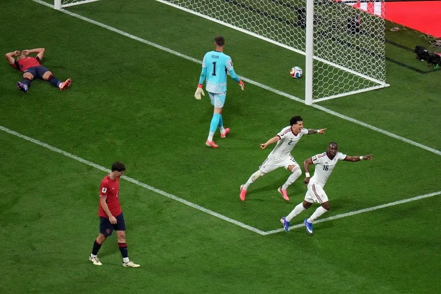 Kết quả bóng đá Bảng A World Cup 2026: Mexico 3-0 CH Czech – El Tri toàn thắng vòng bảng, Ochoa lập kỷ lục sánh ngang với Ronaldo và Messi Kết quả bóng đá Bảng A World Cup 2026: Mexico 3-0 CH Czech – El Tri toàn thắng vòng bảng, Ochoa lập kỷ lục sánh ngang với Ronaldo và Messi