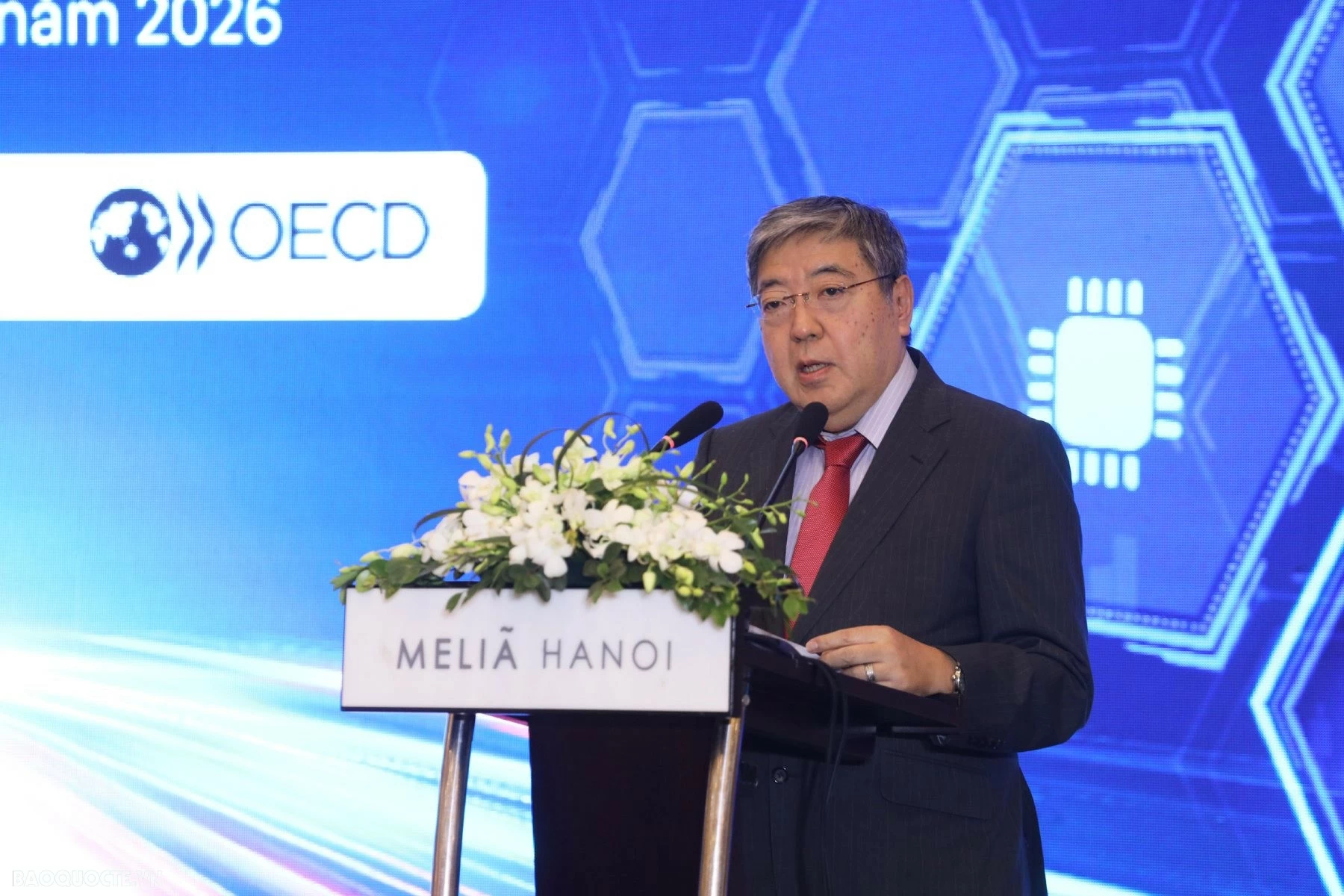 Phó Tổng Thư ký OECD Yasushi Masaki phát biểu tại Diễn đàn. (Ảnh: Thành Long) Phó Tổng Thư ký OECD Yasushi Masaki phát biểu tại Diễn đàn. (Ảnh: Thành Long)
