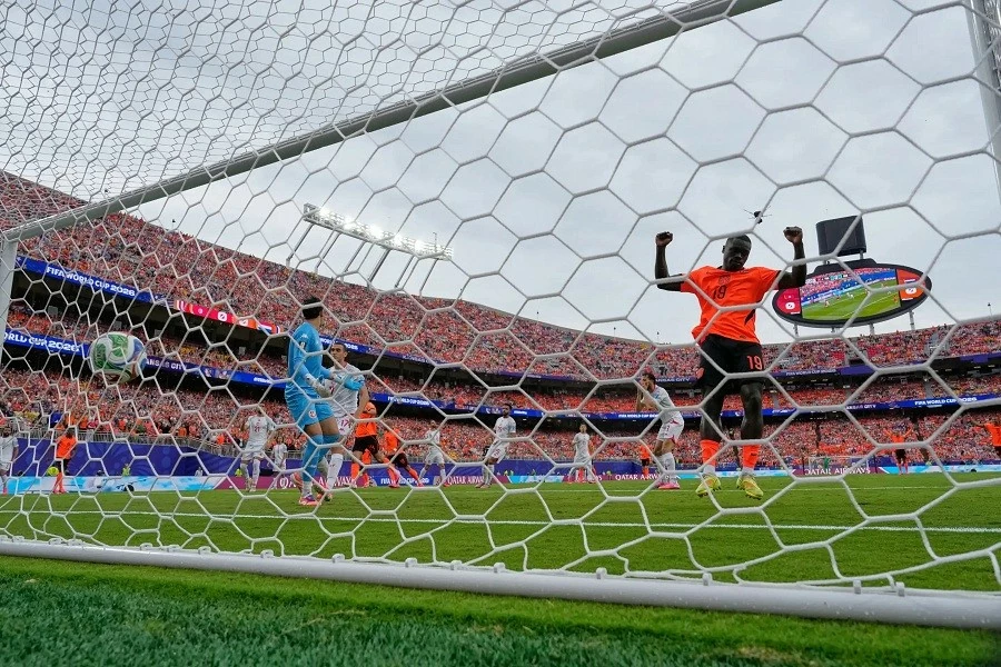 Kết quả bóng đá Bảng F World Cup 2026: Hà Lan 3-1 Tunisia - Oranje dẫn đầu bảng với mạch 15 trận bất bại, Brobbey bùng nổ với phong độ ấn tượng Kết quả bóng đá Bảng F World Cup 2026: Hà Lan 3-1 Tunisia - Oranje dẫn đầu bảng với mạch 15 trận bất bại, Brobbey bùng nổ với phong độ ấn tượng