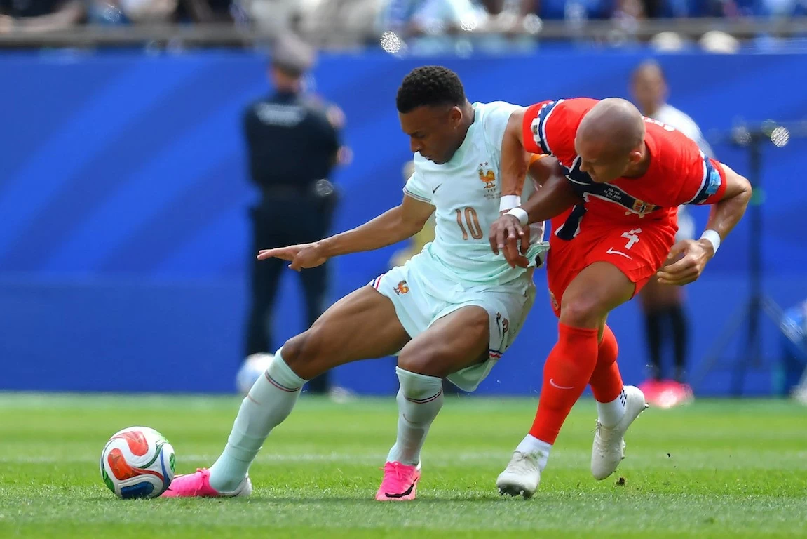 Kết quả bóng đá Bảng I World Cup 2026: Pháp 4-1 Na Uy - Dembélé lập hat-trick siêu hạng, Haaland không có mặt để đối đầu Mbappe Kết quả bóng đá Bảng I World Cup 2026: Pháp 4-1 Na Uy - Dembélé lập hat-trick siêu hạng, Haaland không có mặt để đối đầu Mbappe
