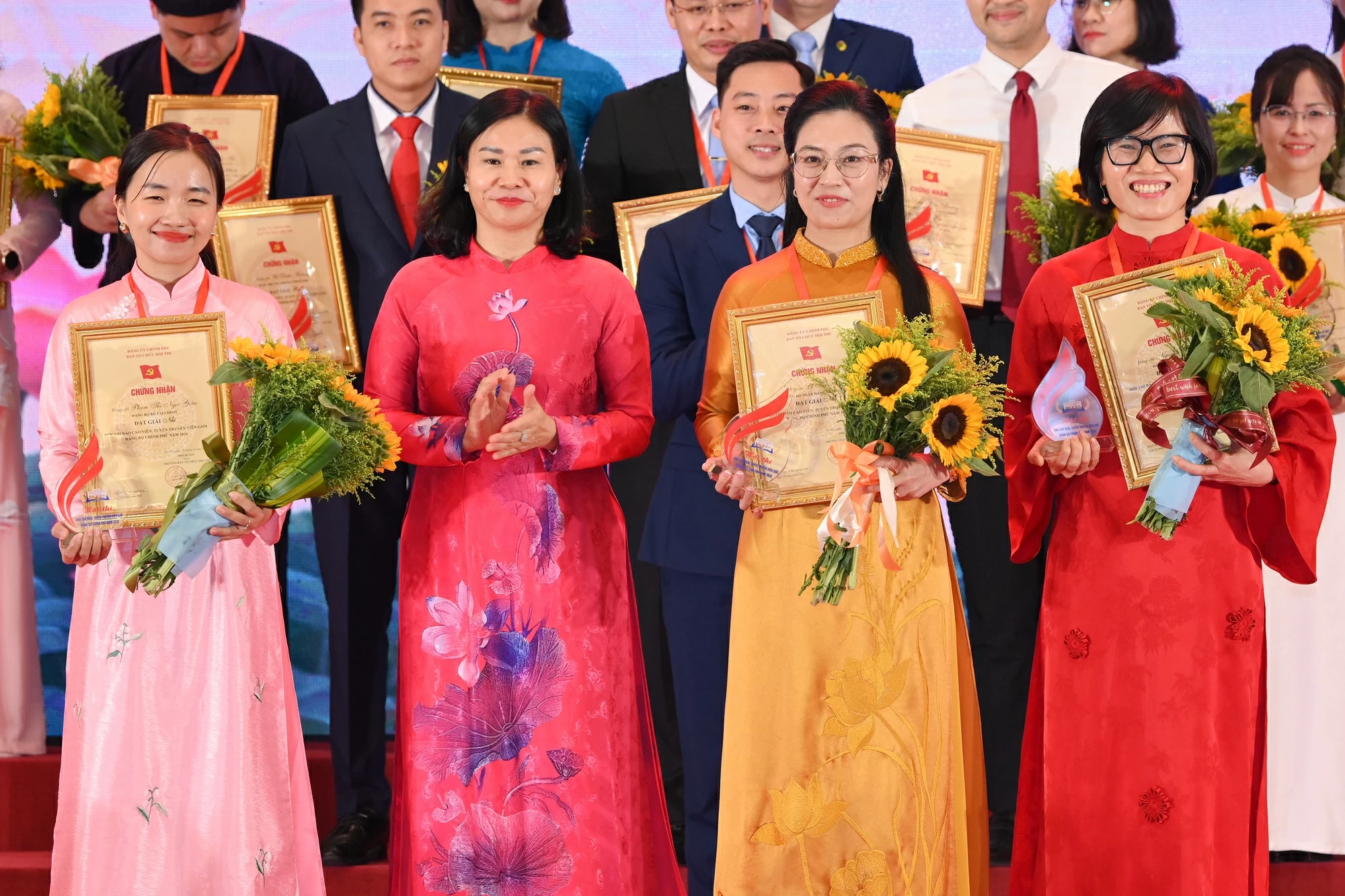 Tổng kết, trao giải Hội thi Báo cáo viên, Tuyên truyền viên giỏi Đảng bộ Chính phủ năm 2026