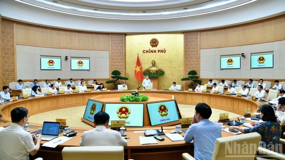 Tập trung chỉ đạo, khẩn trương hoàn thiện các dự án luật, nghị quyết, bảo đảm tiến độ và chất lượng
