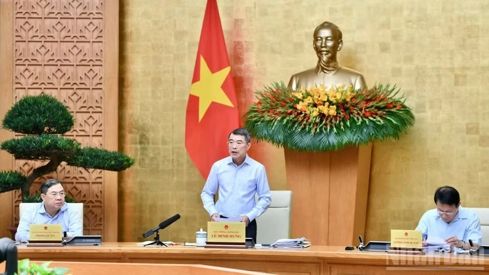 Tập trung chỉ đạo, khẩn trương hoàn thiện các dự án luật, nghị quyết, bảo đảm tiến độ và chất lượng