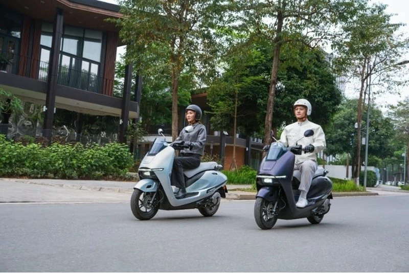 Honda UC3 hiện được phân phối tại 83 HEAD chuyên kinh doanh xe điện trên cả nước với hai phiên bản. Honda UC3 hiện được phân phối tại 83 HEAD chuyên kinh doanh xe điện trên cả nước với hai phiên bản.