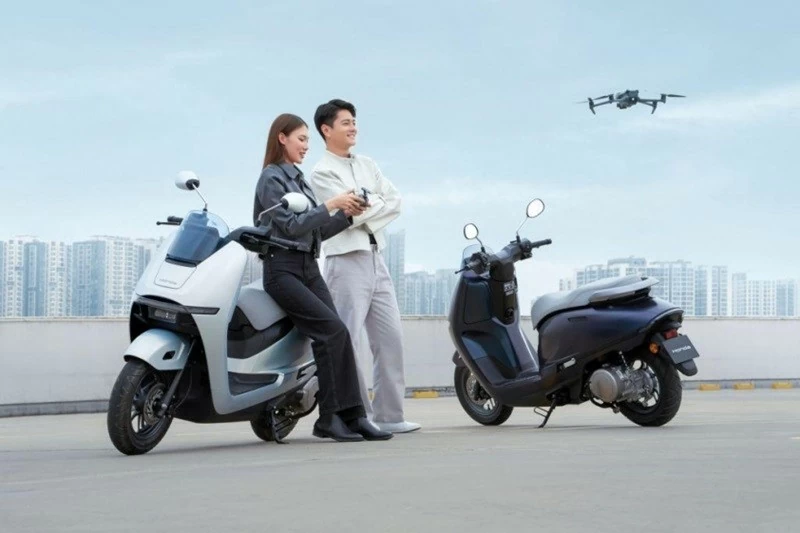 Honda UC3 sở hữu kiểu dáng hiện đại với các đường nét bo tròn mềm mại. Honda UC3 sở hữu kiểu dáng hiện đại với các đường nét bo tròn mềm mại.