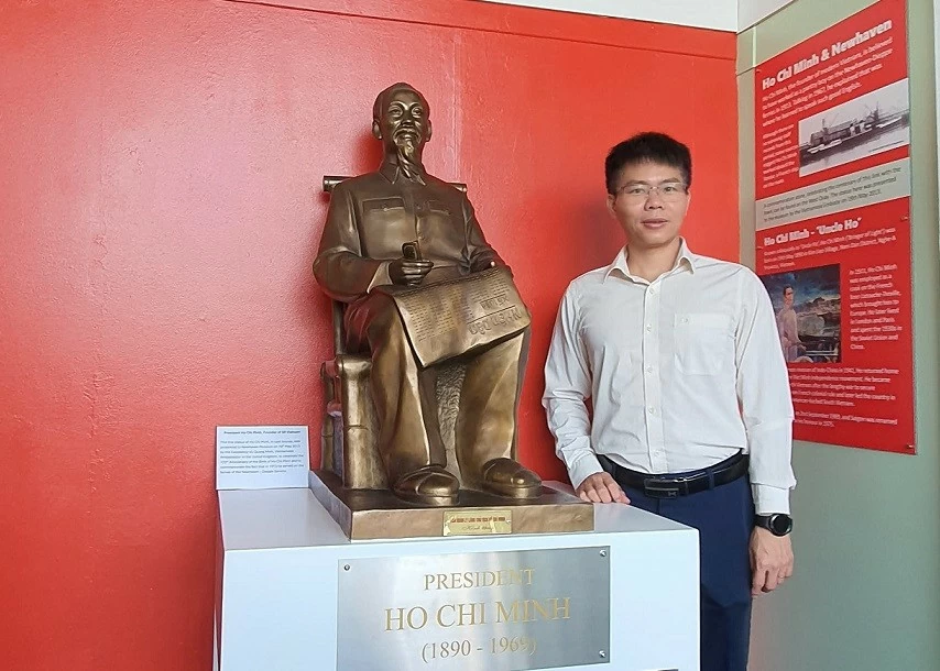 27.6(V).Người kiến tạo các dòng chảy hợp tác văn hóa