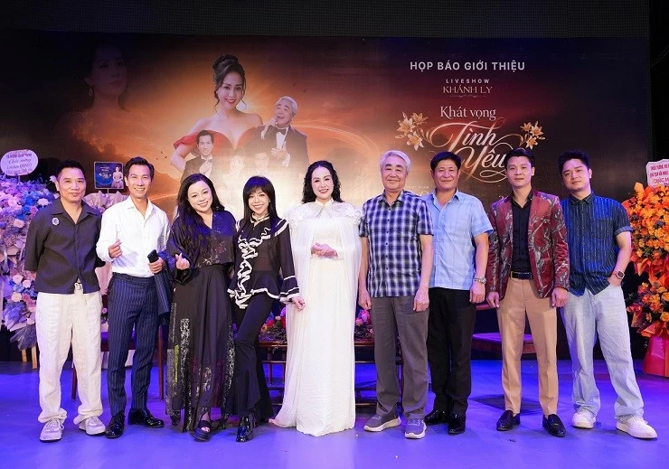 'Khát vọng tình yêu' - Đóa hoa tri ân dâng các Anh hùng liệt sĩ bằng âm nhạc 'Khát vọng tình yêu' - Đóa hoa tri ân dâng các Anh hùng liệt sĩ bằng âm nhạc