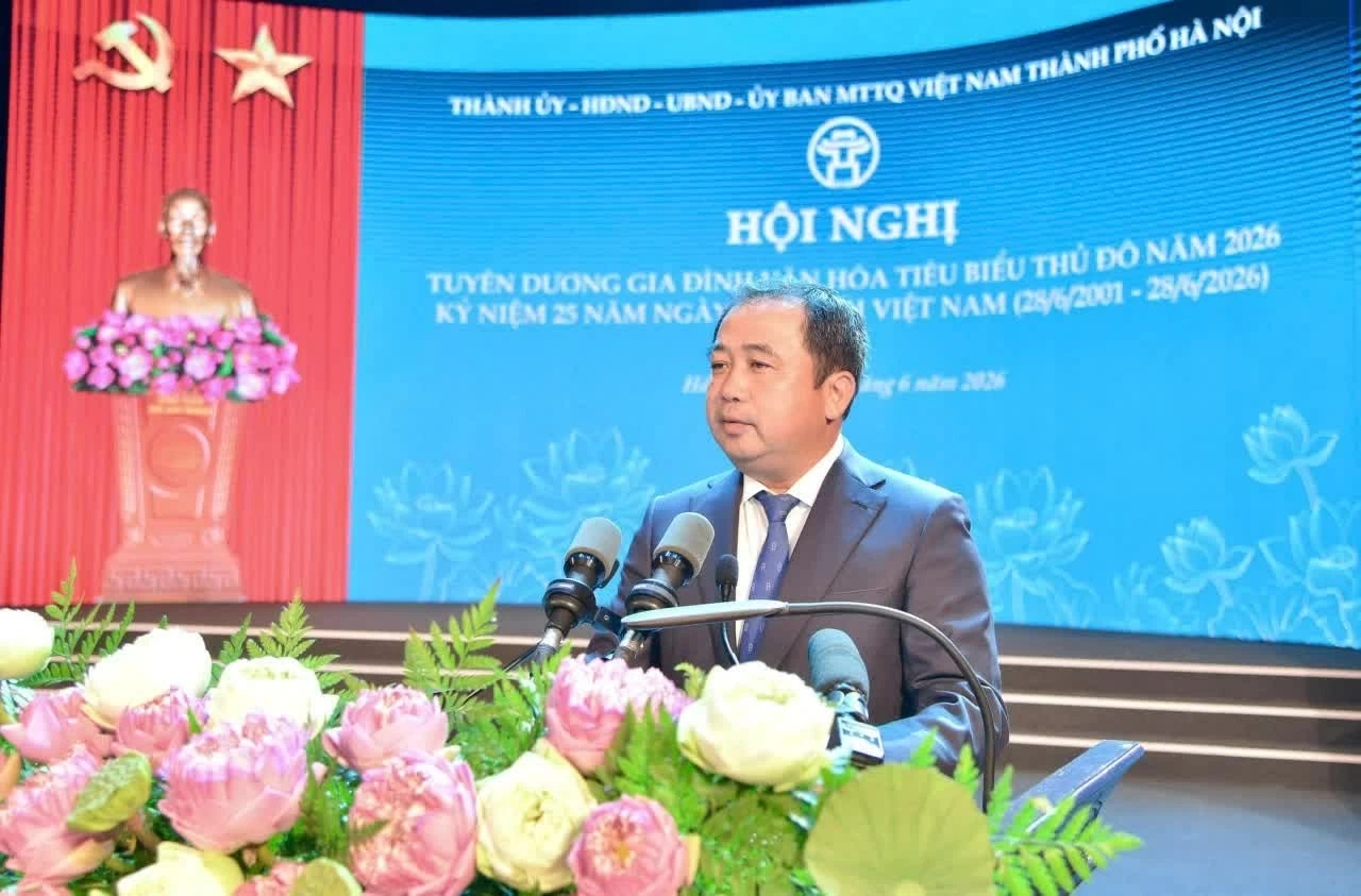 Giữ cốt cách người Hà Nội trong tầm nhìn trăm năm (Kỳ cuối): Xây dựng người Hà Nội thanh lịch thời đại mới