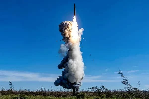 Động thái phóng thử tên lửa được Bắc Kinh mô tả là một phần trong chương trình huấn luyện thường niên. (Nguồn: NY Times)