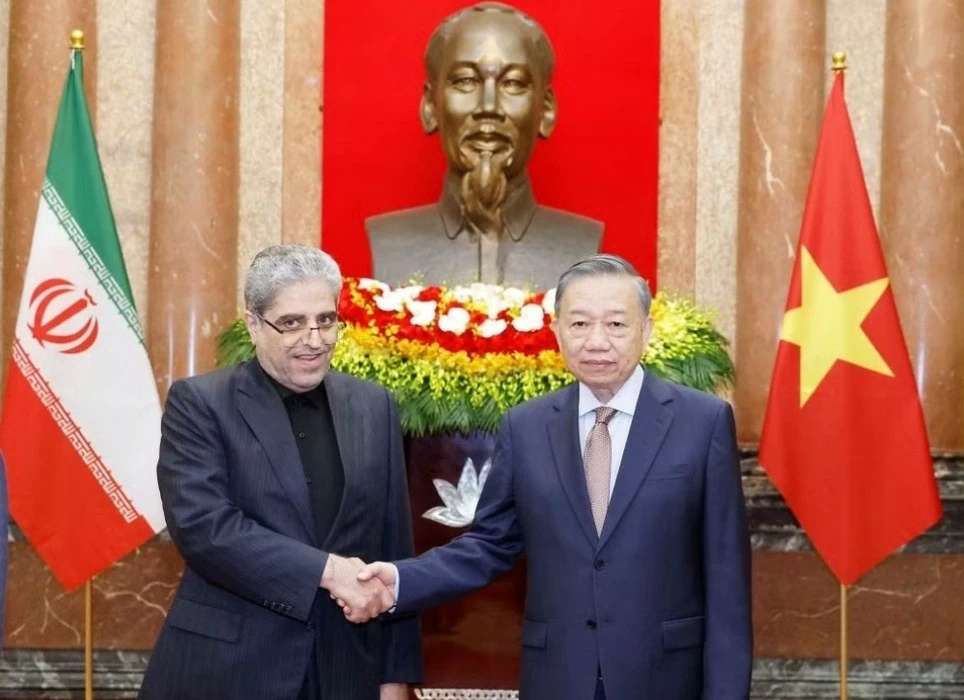 Tổng Bí thư, Chủ tịch nước Tô Lâm tiếp Đại sứ các nước Bồ Đào Nha, Iran, Mông Cổ, Hoa Kỳ, Myanmar trình Quốc thư